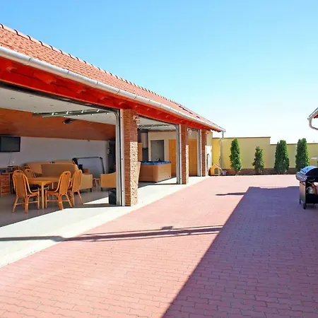 Hillside House בית נופש