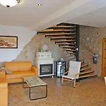 Будинок відпочинку Hillside House