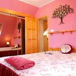 Hillside House Еґер